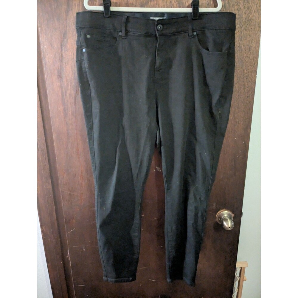 Torrid 22R Skinny Black Jeans